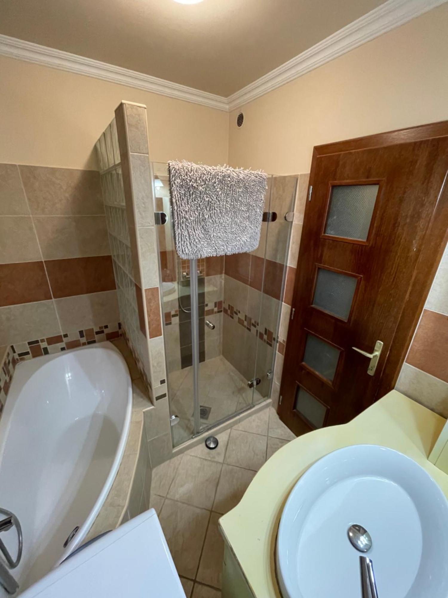 Ik Apartment Debrecen Bagian luar foto